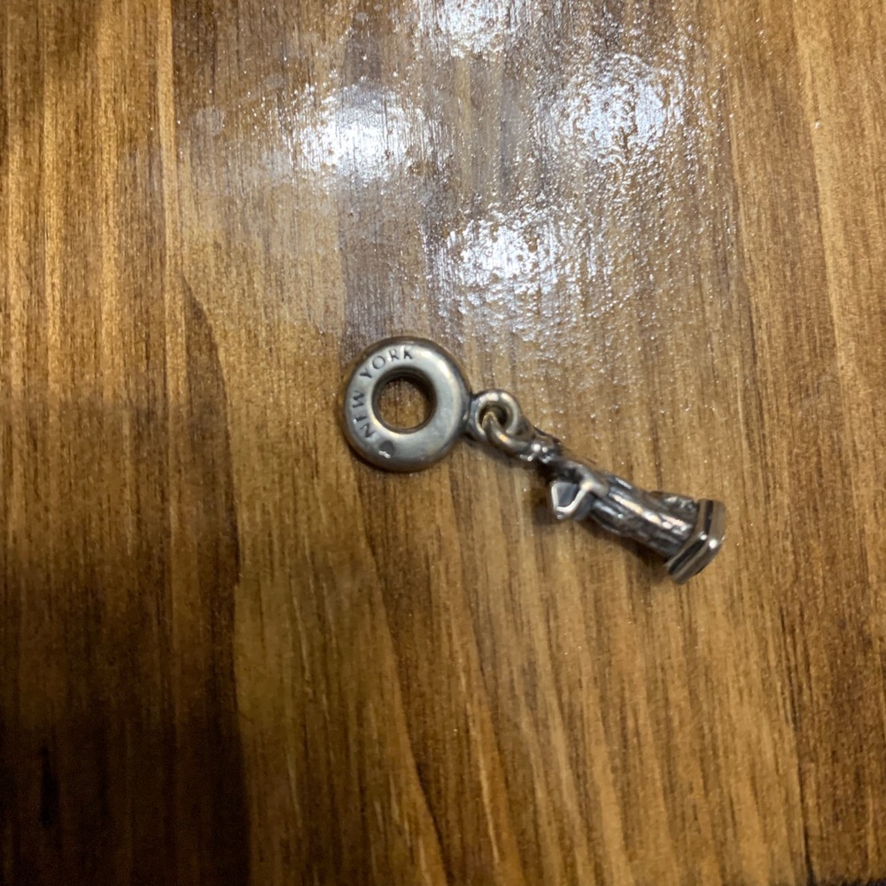 Pandora: Statue of Liberty Charm, New York